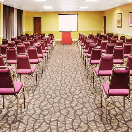 Ramada By Wyndham Salt Lake City North Temple Экстерьер фото